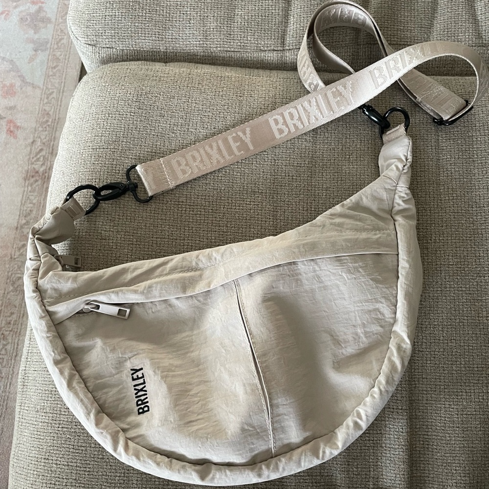 Brixley Vanilla Dream Crescent Bag